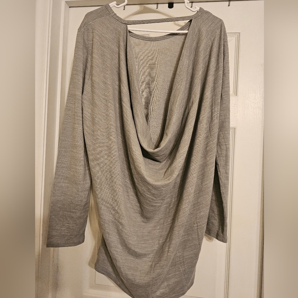 NWT Old Dominion Monarchs Women's open-backed shirt. Size:M (8/10) - Picture 3 of 7